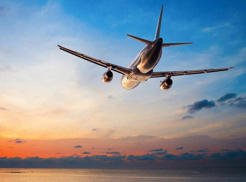NYC Airport Guides - LGA, JFK, EWR, Taxis, Free Shuttles, Hotels