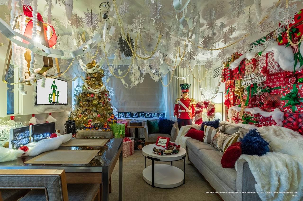 Club Wyndham Midtown 45 Elf Theme Suite