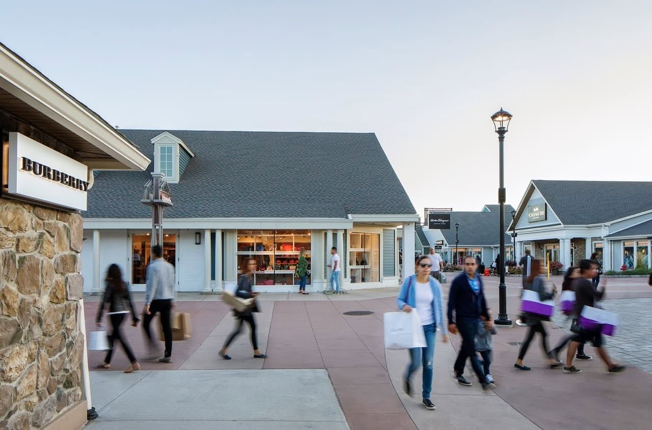 Woodbury Common Premium Outlets Woodbury Common Premium Outlets